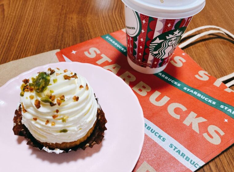 スタバ21新作 ピスタチオクリームケーキ のカロリーは 感想や口コミも 好きなものでちいさな幸せを